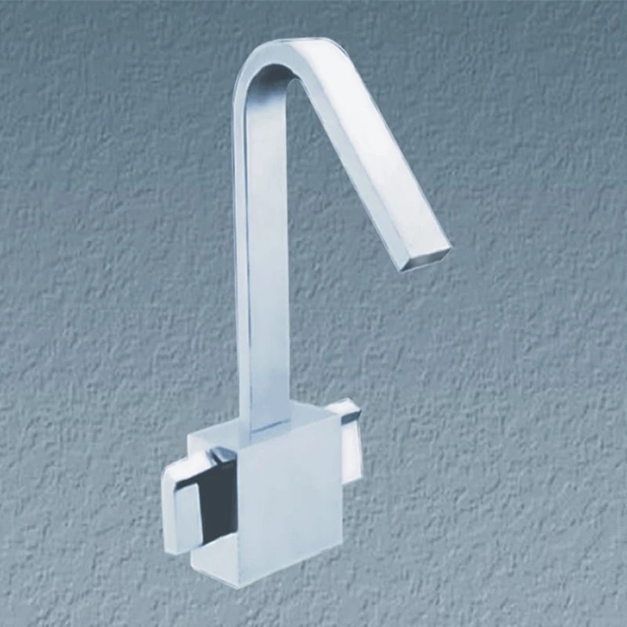 Ảnh Vòi rửa bát nóng lạnh Gorlde 8182 1