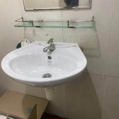 Ảnh Chậu rửa treo tường Cotto C013 (1HOLE) 4