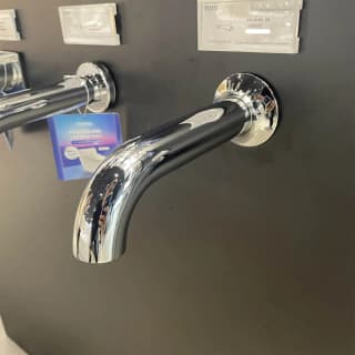 Ảnh Vòi xả bồn LN TOTO TBS02001B 5