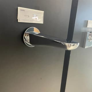 Ảnh Vòi xả bồn LC TOTO TBS03001B 4