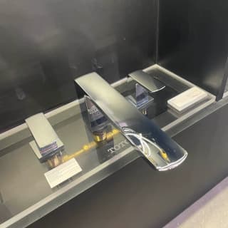 Ảnh Vòi xả bồn nóng lạnh TOTO TBG02201BA 3