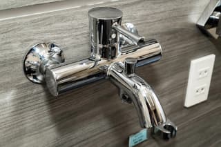 Ảnh Sen tắm nhiệt độ TOTO TBS02302V/TBW07009A 3