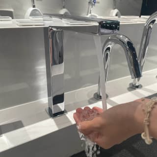 Ảnh Vòi cảm ứng tự động TOTO TLE25008V 4