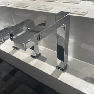 Ảnh Vòi cảm ứng tự động TOTO TLE25007V 3