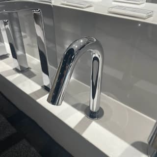 Ảnh Vòi cảm ứng tự động TOTO TLE26006V 3