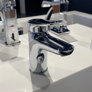 Ảnh Vòi chậu TOTO TLS03301V 3