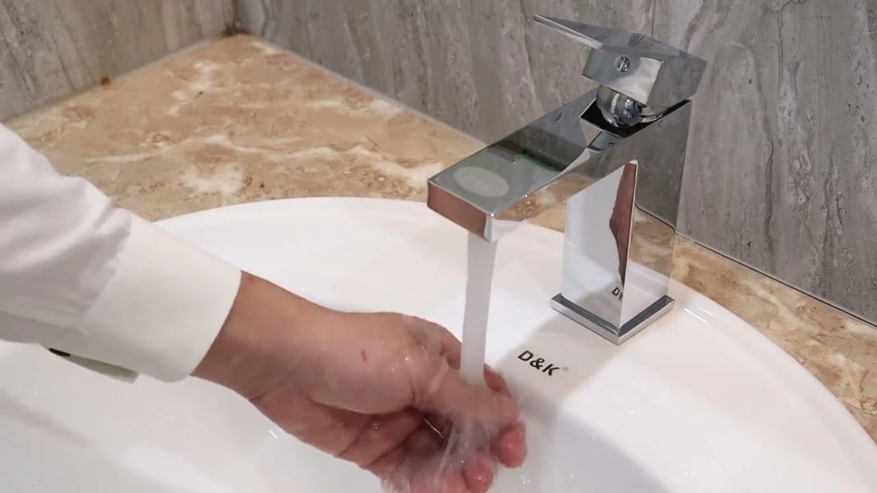 Ảnh Vòi chậu nóng lạnh D&K DK1512101 3