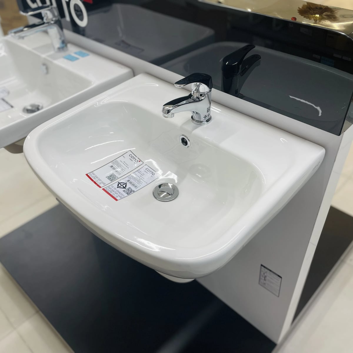 Ảnh Chậu rửa treo tường Cotto C0141 4