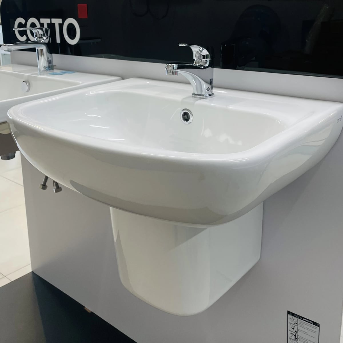 Ảnh Chậu rửa treo tường Cotto C0141 3