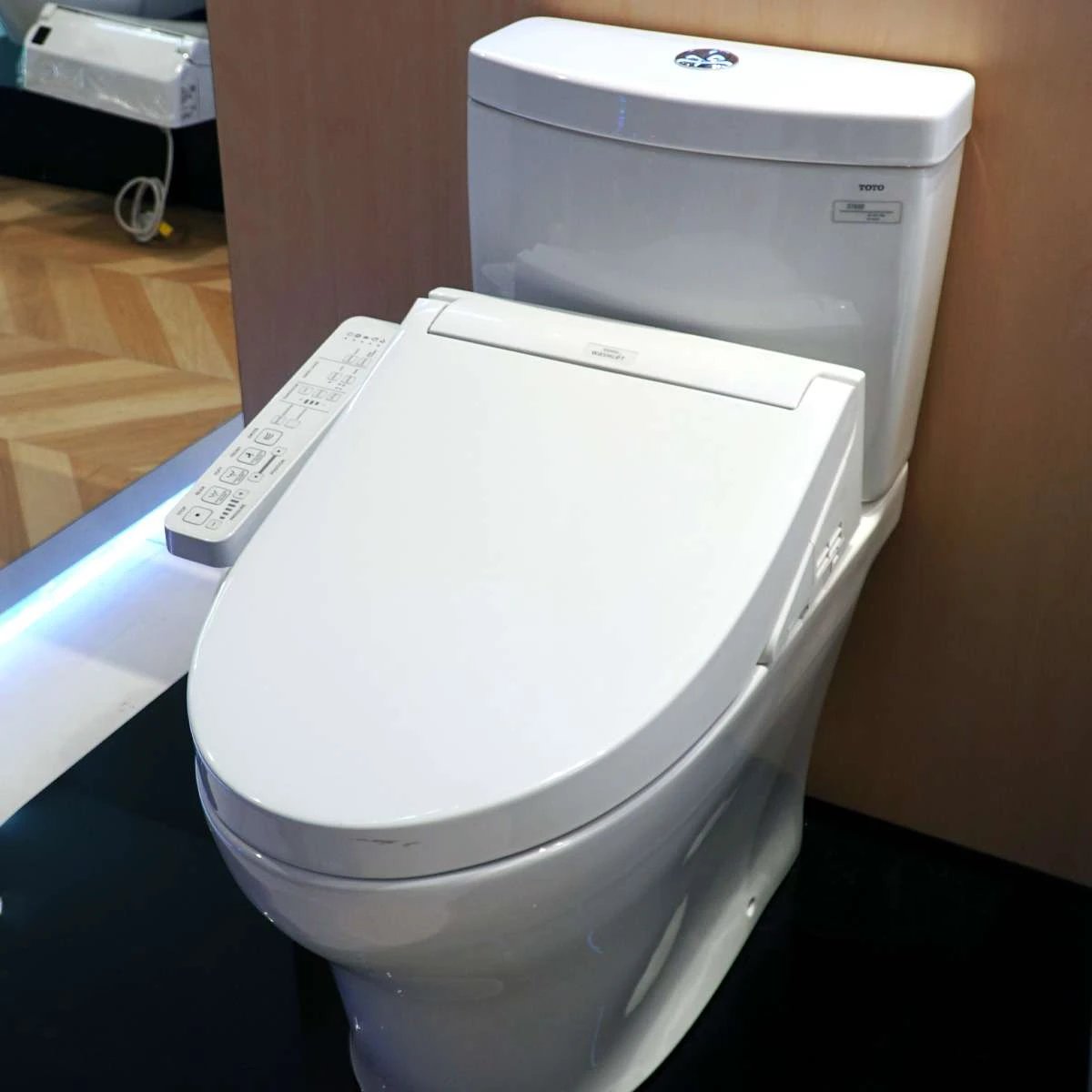 Ảnh Bồn cầu điện tử TOTO CS769DRW16 3