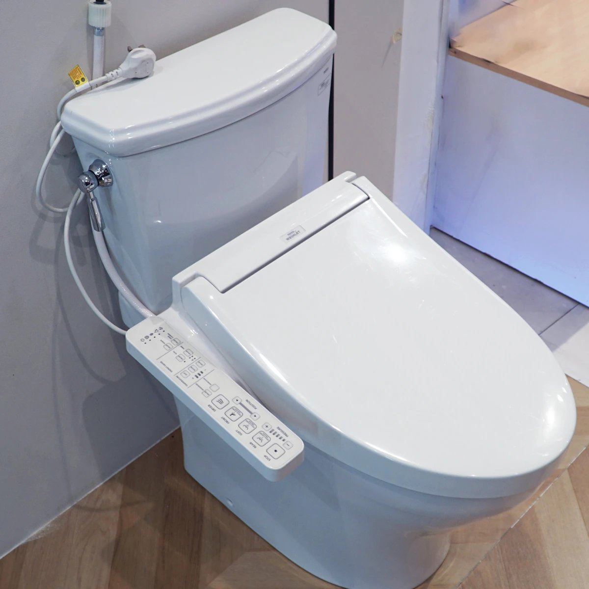 Ảnh Bồn cầu điện tử TOTO CS986GW16 4