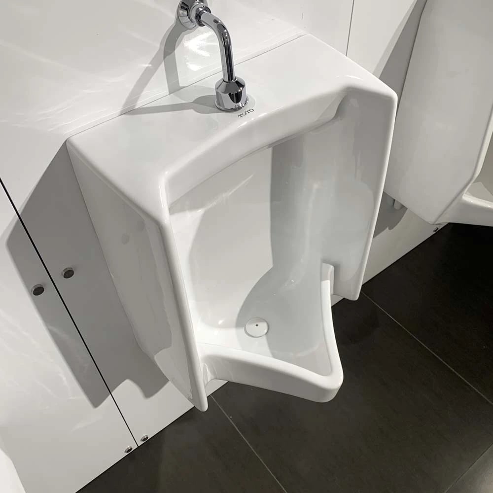 Ảnh Bồn tiểu nam treo tường TOTO UT445H 4