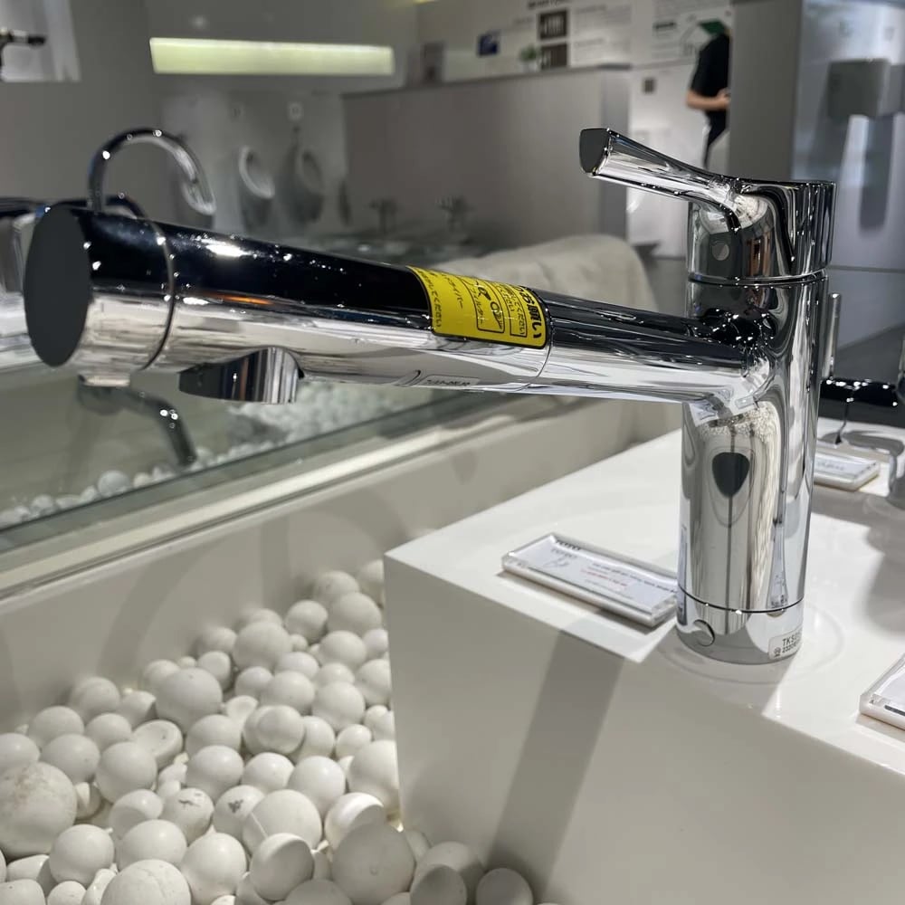 Ảnh Vòi rửa bát TOTO TKS05304J 3