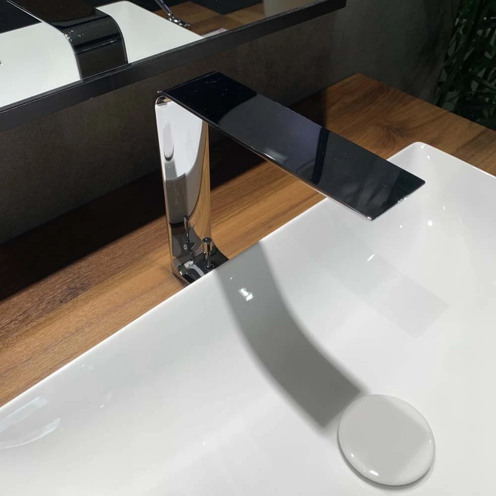 Ảnh Vòi chậu TOTO TLP02307B 3