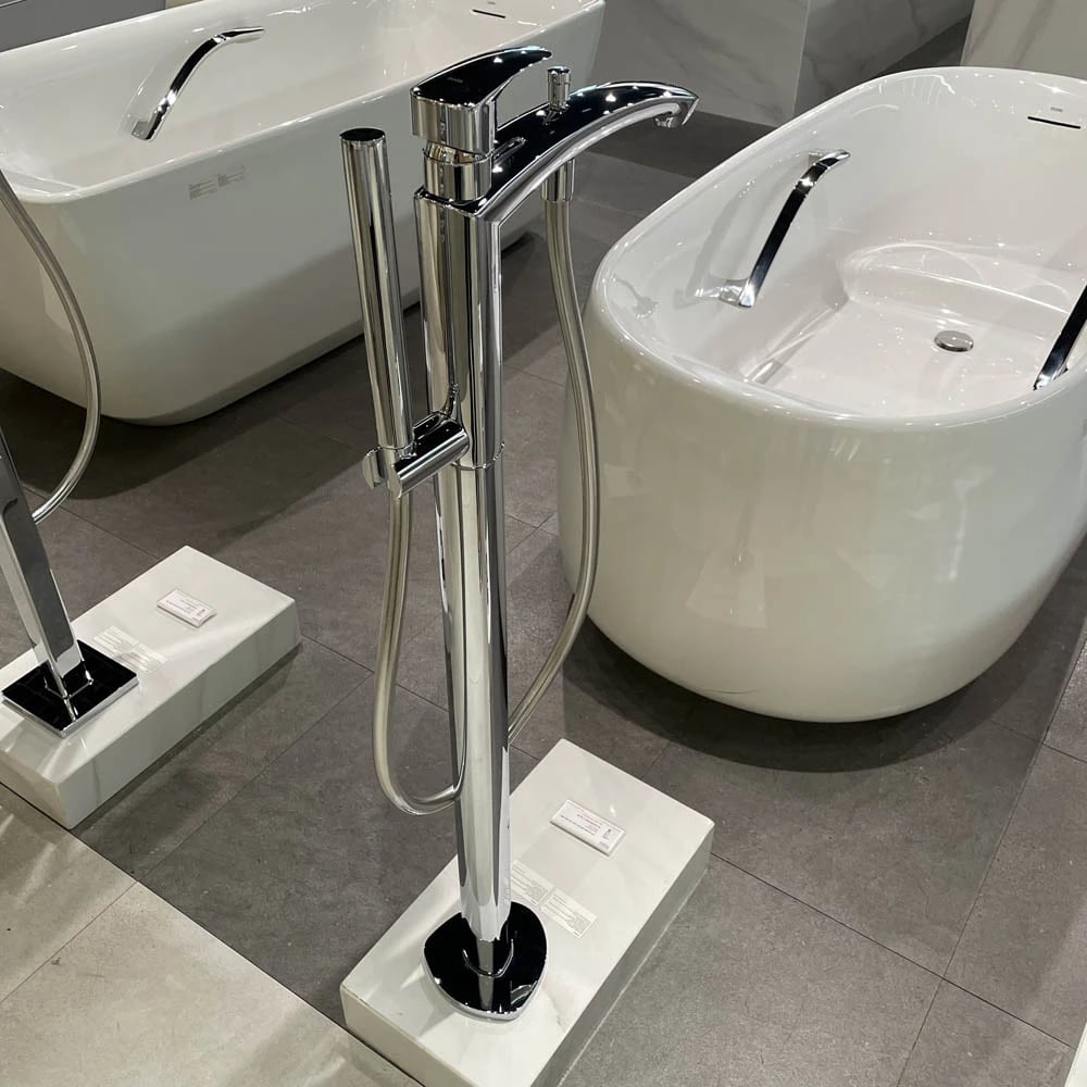 Ảnh Vòi sen bồn tắm TOTO TBG09306AA/TBN01105B 4