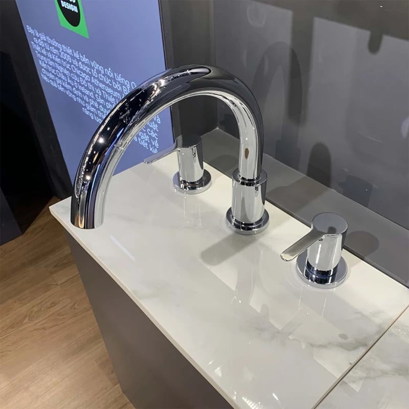 Ảnh Vòi xả bồn nóng lạnh TOTO TBS01201BA 3