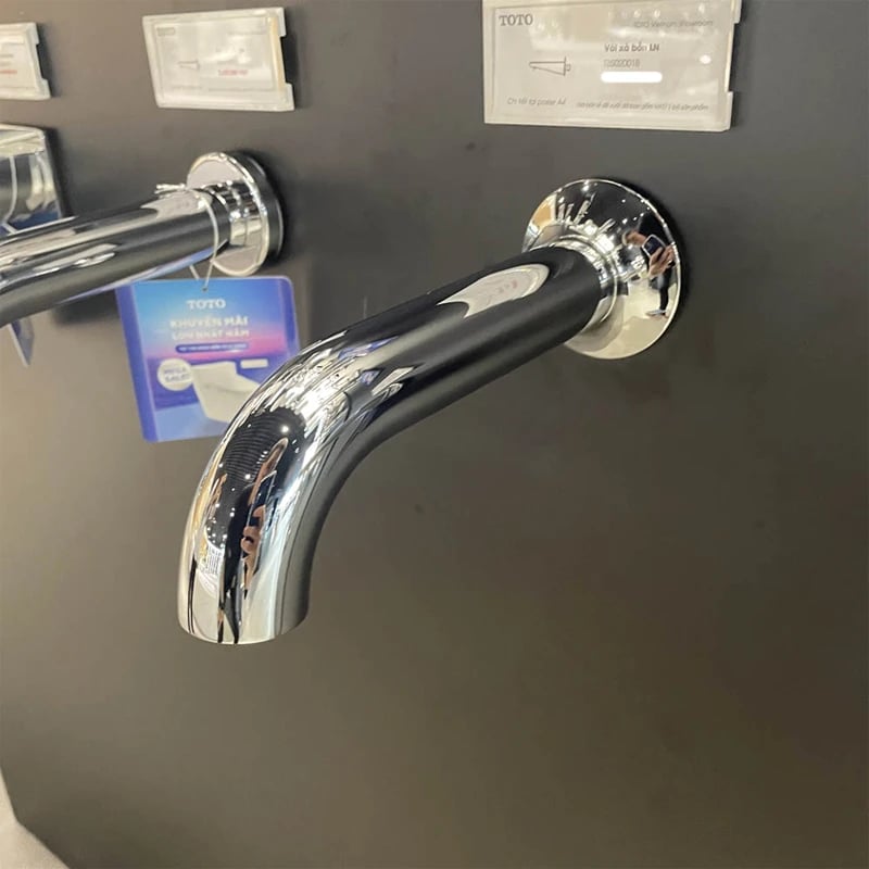 Ảnh Vòi xả bồn LN TOTO TBS02001B 5