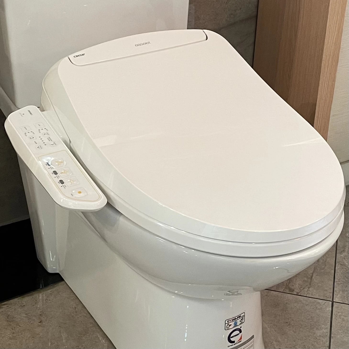 Ảnh Nắp bồn cầu điện tử Caesar TAF400H 2