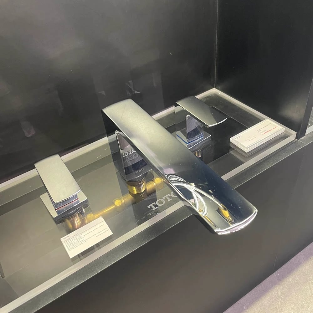 Ảnh Vòi xả bồn nóng lạnh TOTO TBG02201BA 3