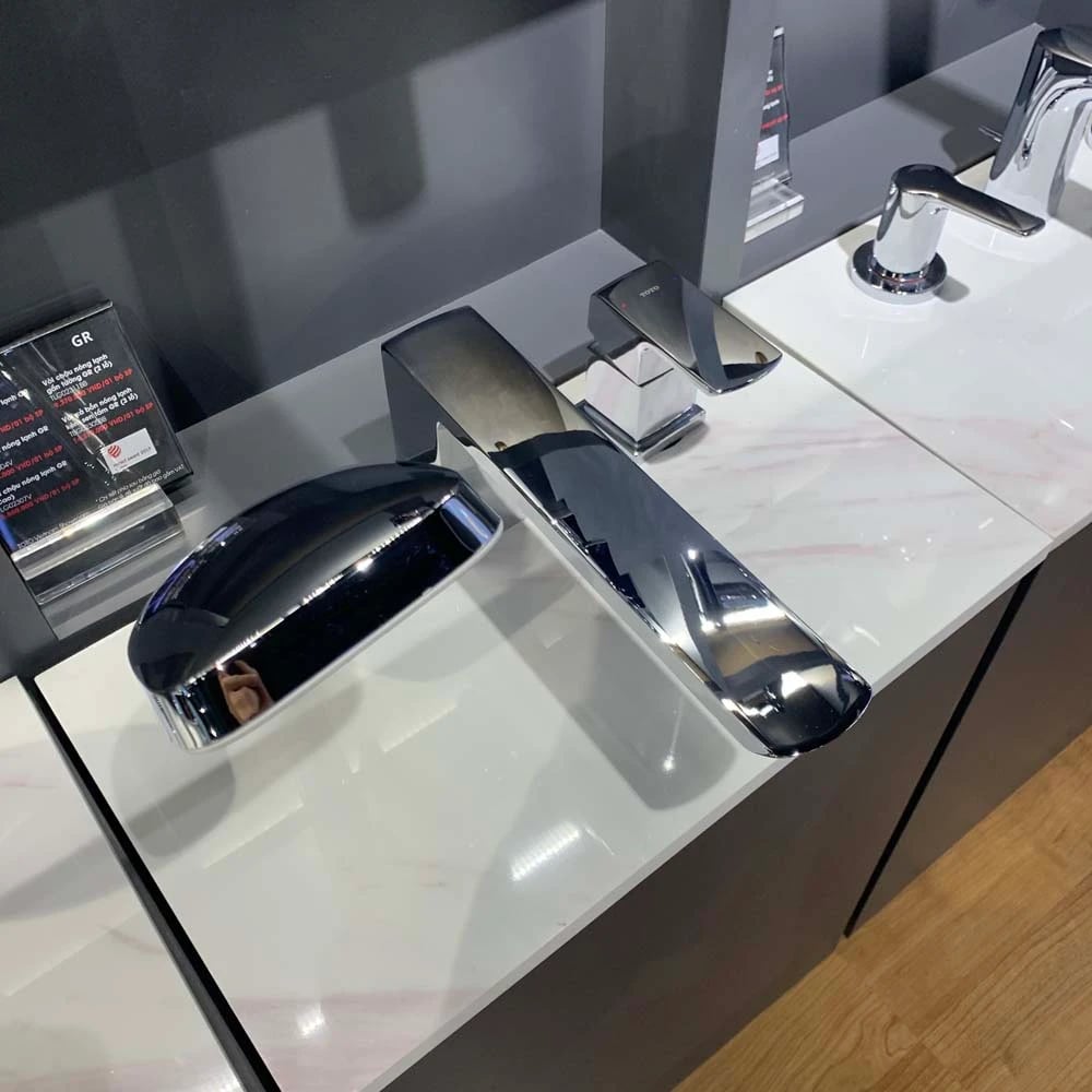 Ảnh Vòi xả bồn nóng lạnh TOTO TBG02305BB 4