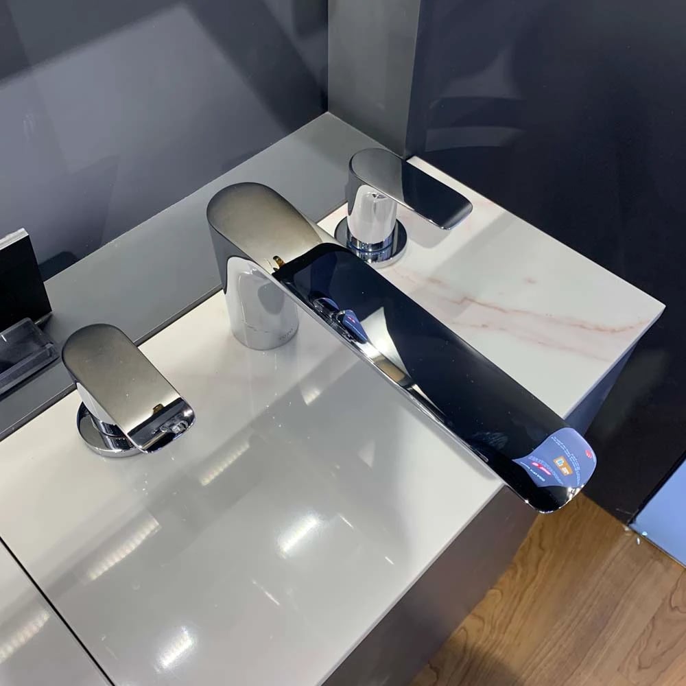 Ảnh Vòi xả bồn nóng lạnh TOTO TBG02202BB 4