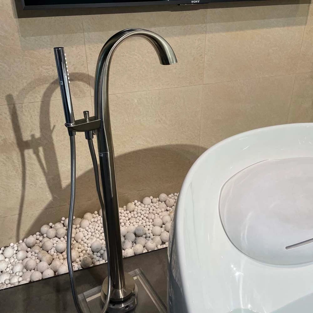 Ảnh Vòi xả bồn nóng lạnh TOTO TBP01301AA 3