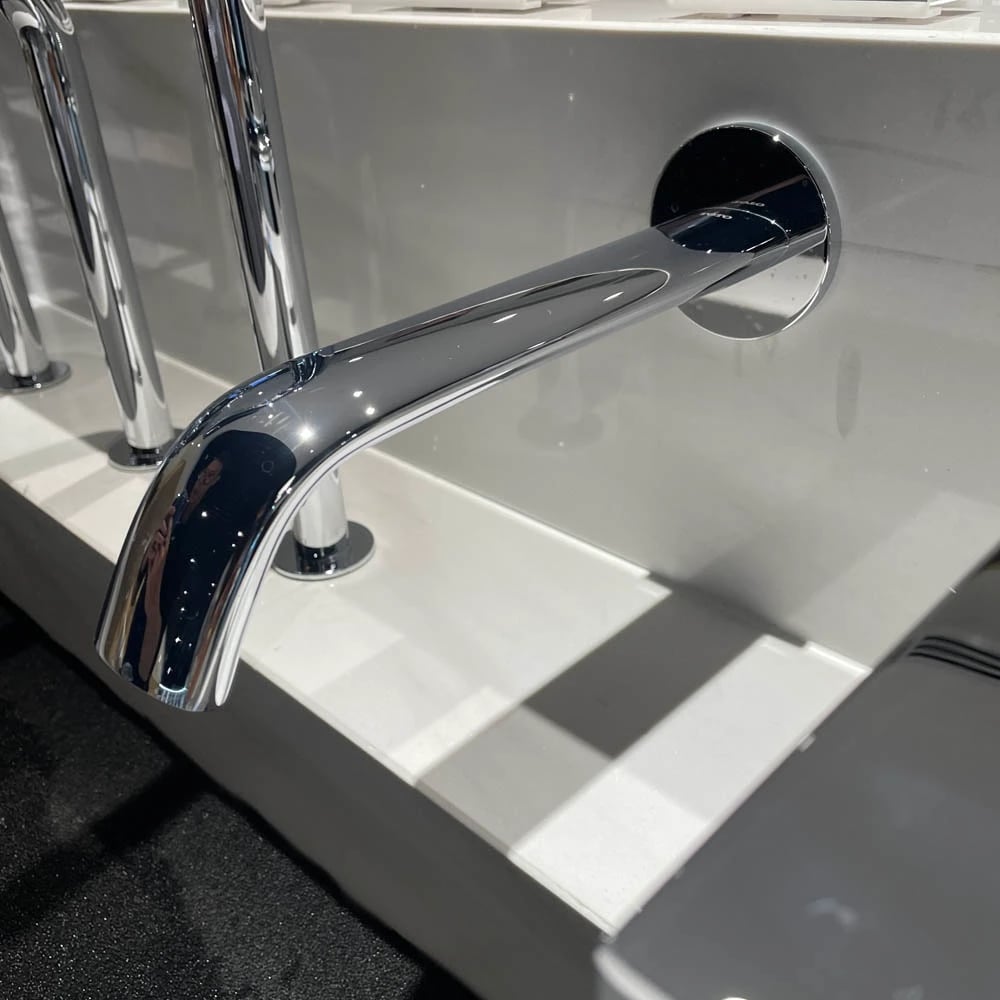 Ảnh Vòi cảm ứng tự động TOTO TLE24010V 3