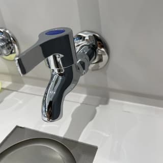 Ảnh Vòi lạnh gắn tường JOMOO 7104-183/1C-I012 2