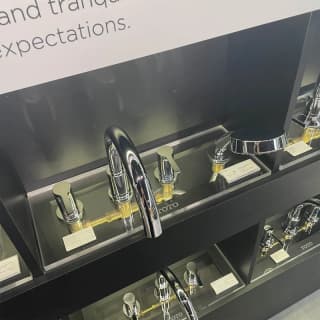 Ảnh Vòi xả bồn nóng lạnh TOTO TBS01202BA 4