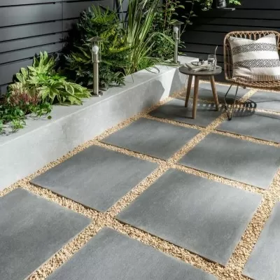 Báo giá gạch lát sân vườn 60x60 mới nhất 2025 