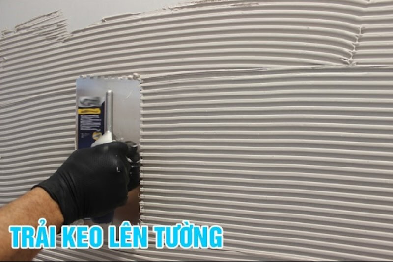 su dung keo dan gach de thi cong gach mosaic
